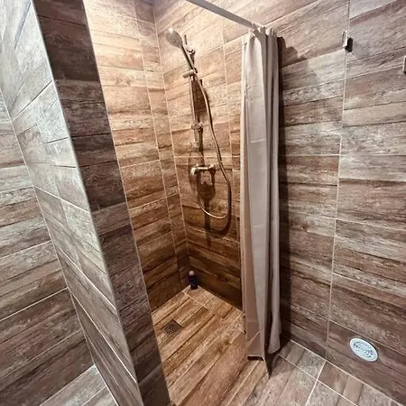Appartement Renove A 15 Min De Lyon